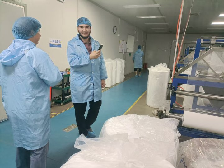Zahraničný obchod Cloud News-faktor Inšpekcia zákazníkov na Blízkom východe